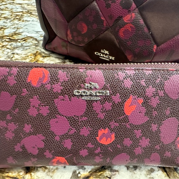 Matching Coach bag and wallet - Picture 6 of 6
